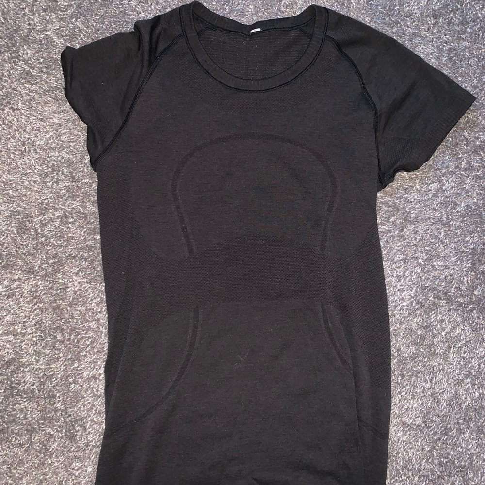 Lululemon Short Sleeve Shirt